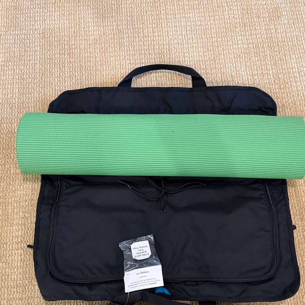 New! NWT! Yoga Multi-Use Garment Yoga Mat Bag - Picture 13 of 13